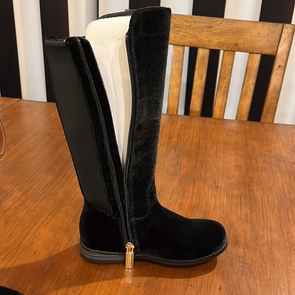 Michael Kors Emma Lily black velour Boots new Girls Toddlers Size 11 - Picture 7 of 11